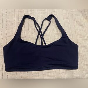 Lululemon sports bra size 4